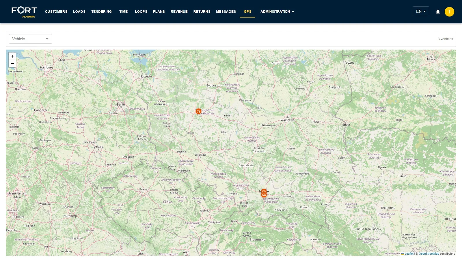 Live GPS fleet map in FORT showing three trucks in Central Europe and a vehicle popup with speed and last fix.